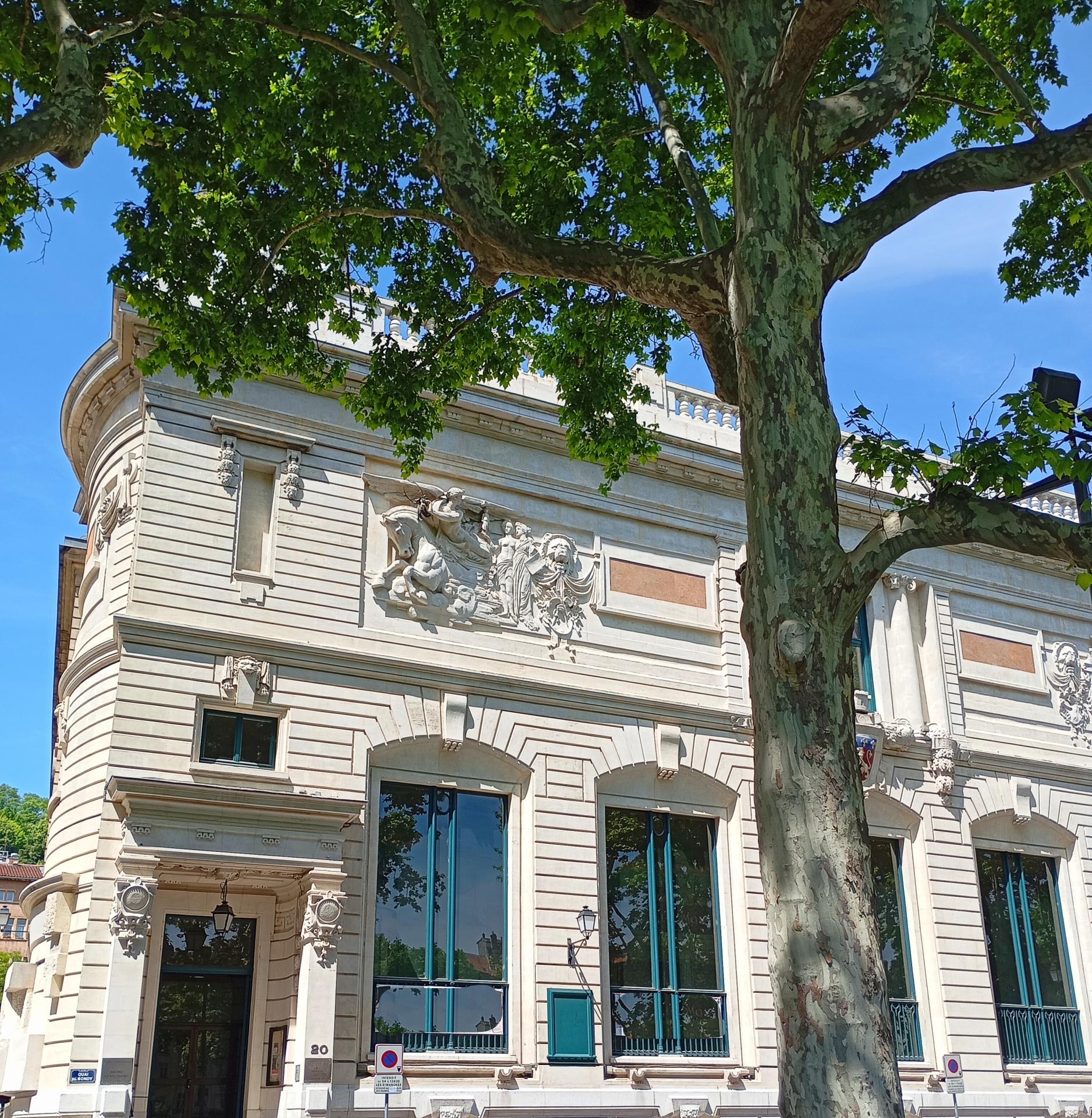 Palais de bondy 1